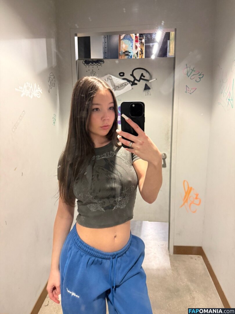 Emily Makis / emily.jm._ / emily.makis / yahhmean._ Naken OnlyFans  Läckta Foto #3