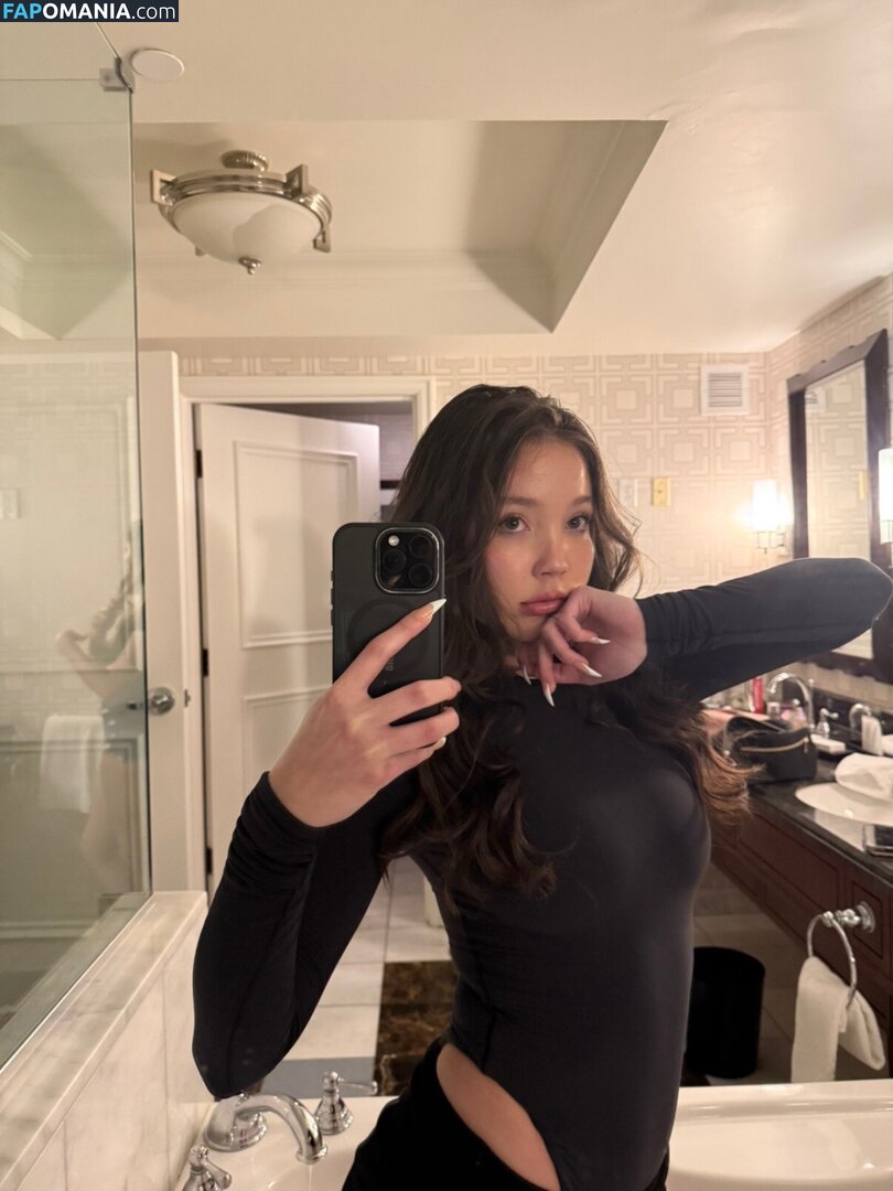 Emily Makis / emily.jm._ / emily.makis / yahhmean._ Naken OnlyFans  Läckta Foto #5