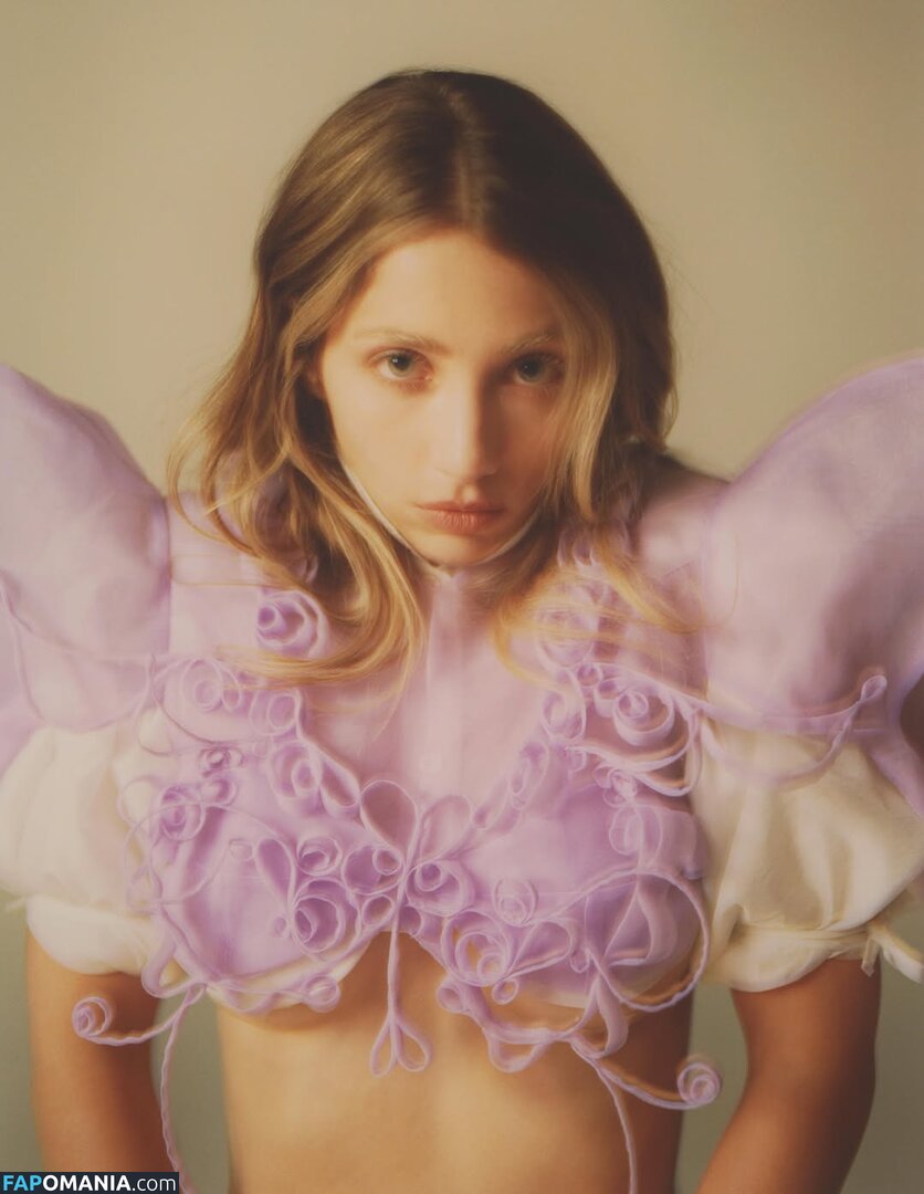 Emily Rudd / emilysteaparty Naken OnlyFans  Läckta Foto #274