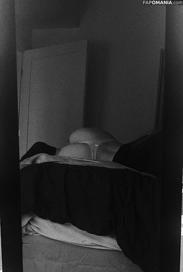 Emily Slater / emilylslater / emilyslaterr / itsemilyslater Naken OnlyFans  Läckta Foto #10