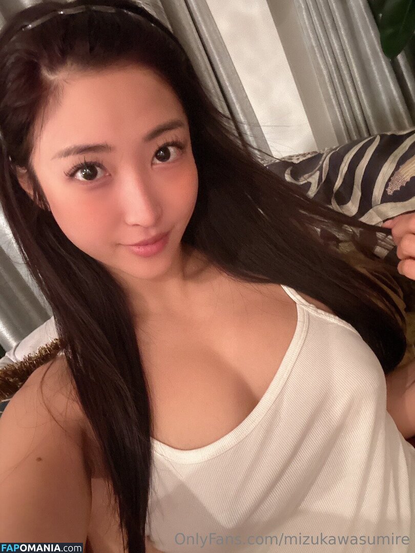 Emiri Momata / emirimomota / mizukawasumire Naken OnlyFans  Läckta Foto #20