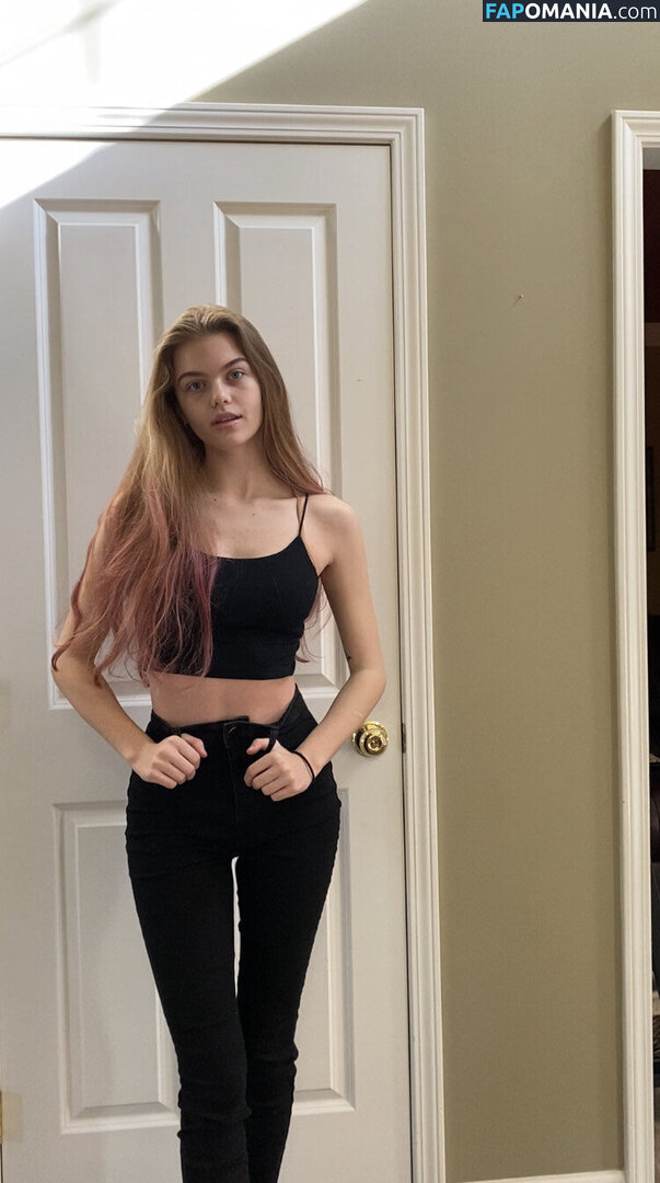 Bradpittsgf / Emma Beardsley / emmabbeardsley Naken OnlyFans  Läckta Foto #17