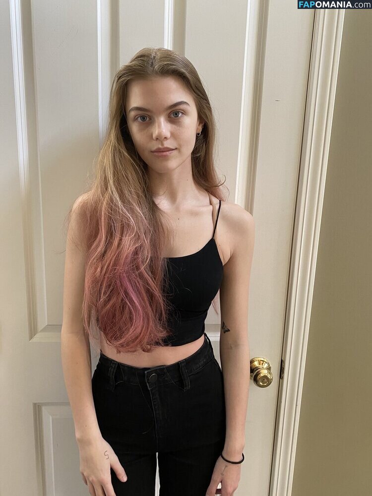 Bradpittsgf / Emma Beardsley / emmabbeardsley Naken OnlyFans  Läckta Foto #18