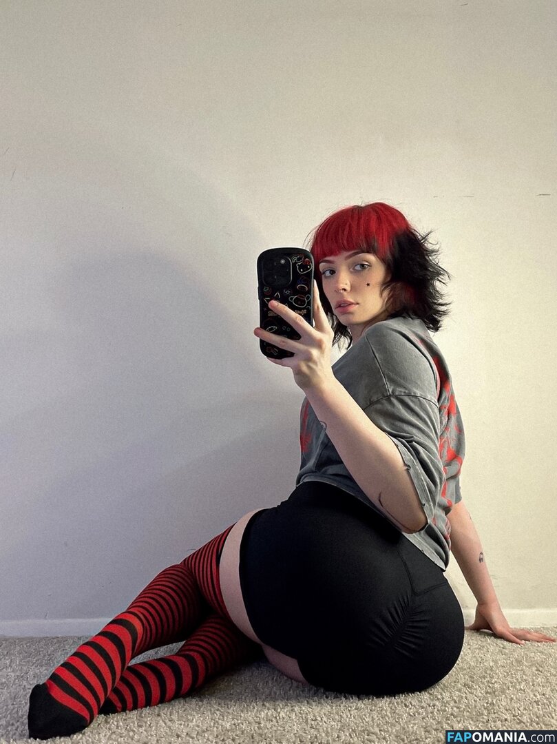 Emma Langevin / emmalangevin / emmalangevinxo Naken OnlyFans  Läckta Foto #127