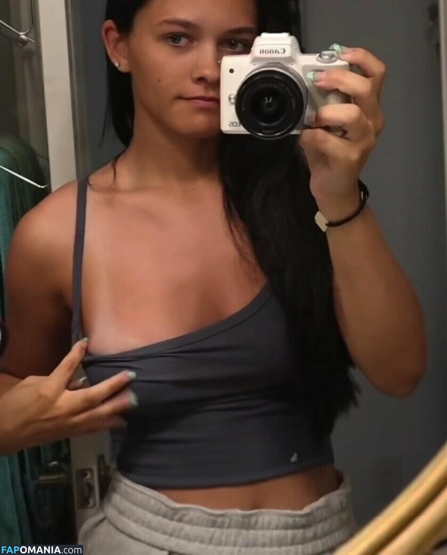 Emma Marie Naken OnlyFans  Läckta Foto #3