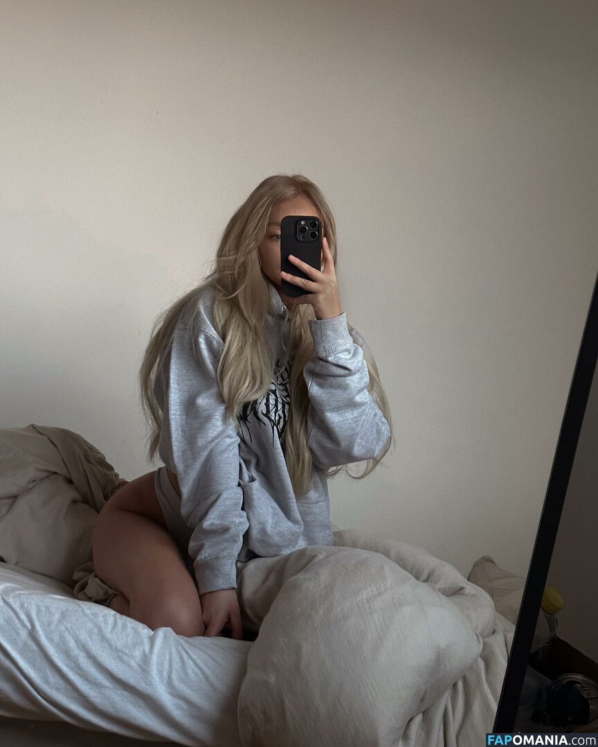 Emma / bunni.emmie / emmachamberlain / kngemma / tinywaistemma Naken OnlyFans  Läckta Foto #15