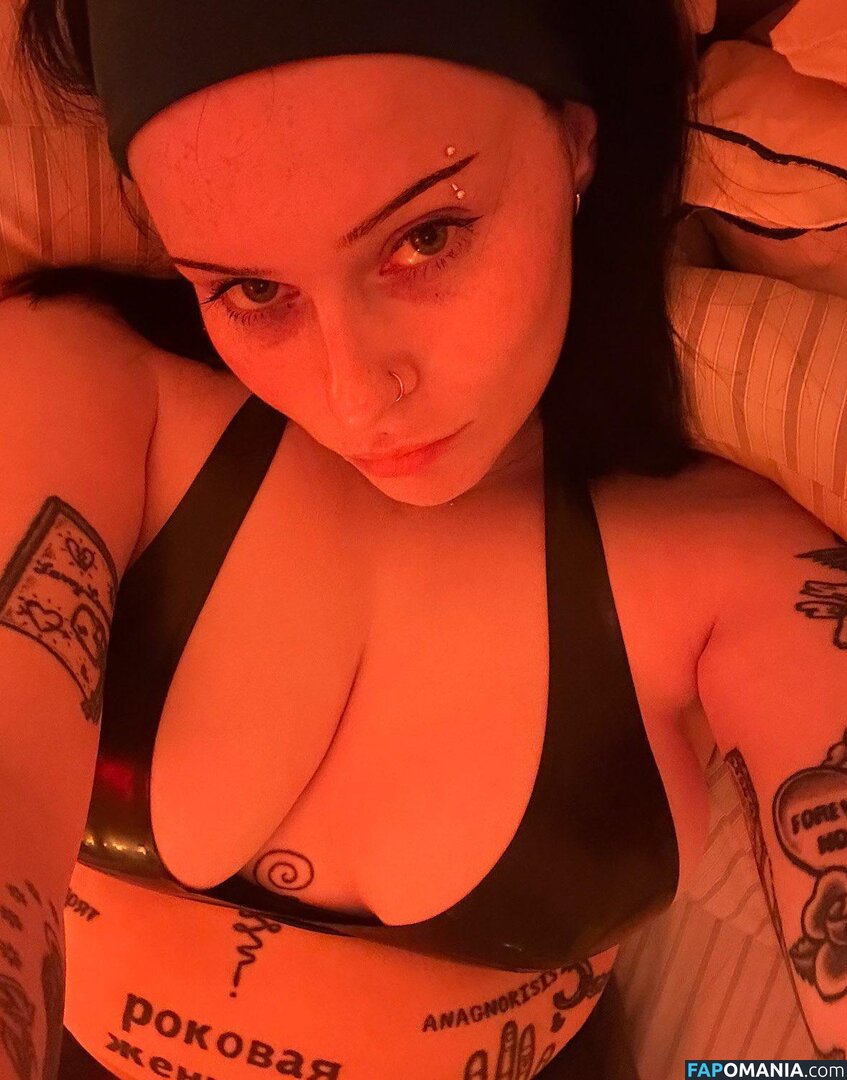 arianalgrande / emowag420 Naken OnlyFans  Läckta Foto #2