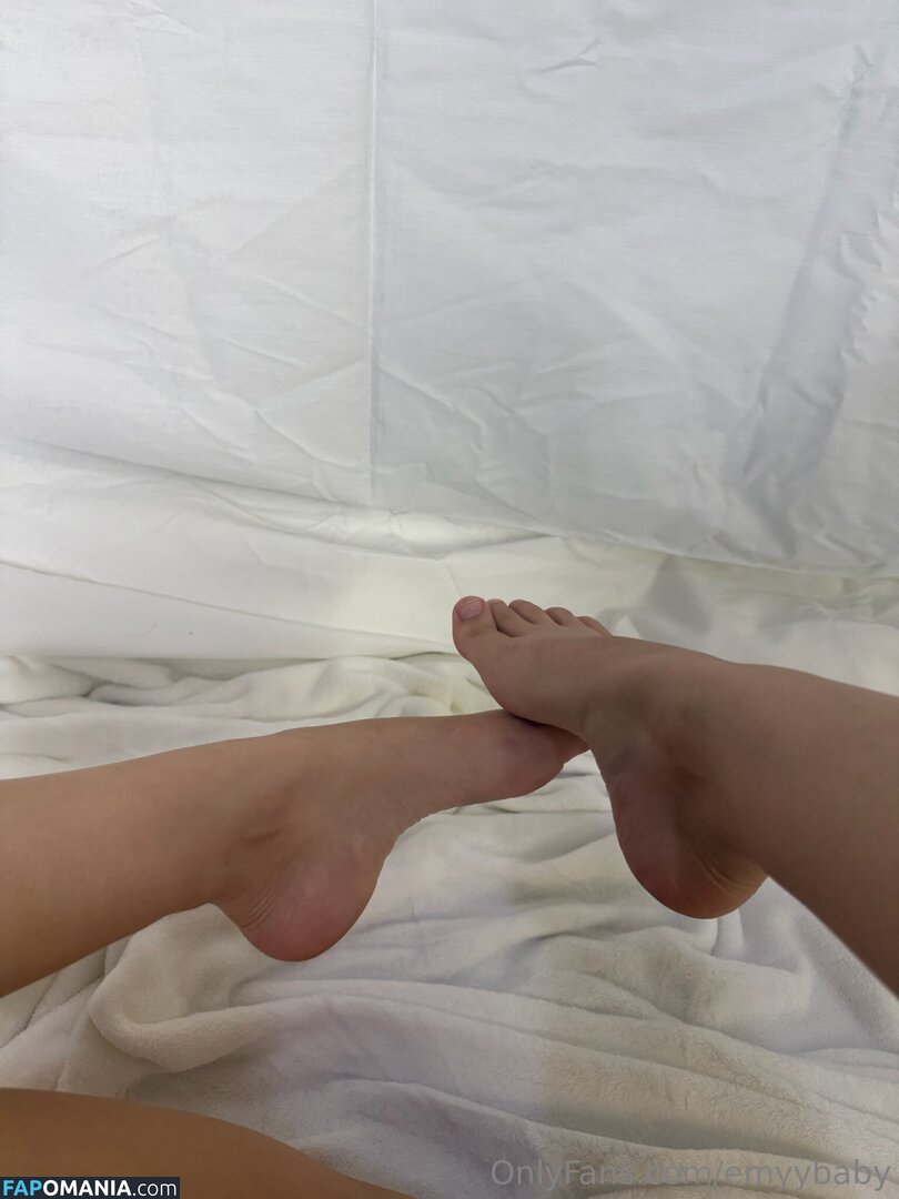 Emyybaby / emmiillyy.a Naken OnlyFans  Läckta Foto #6