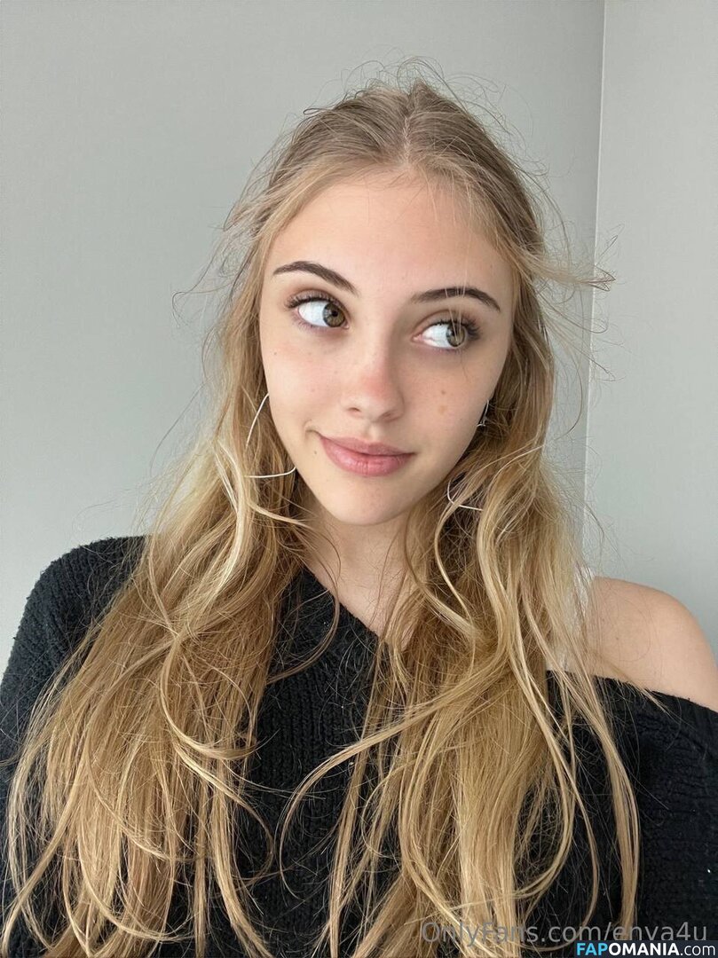 enya4u Naken OnlyFans  Läckta Foto #14