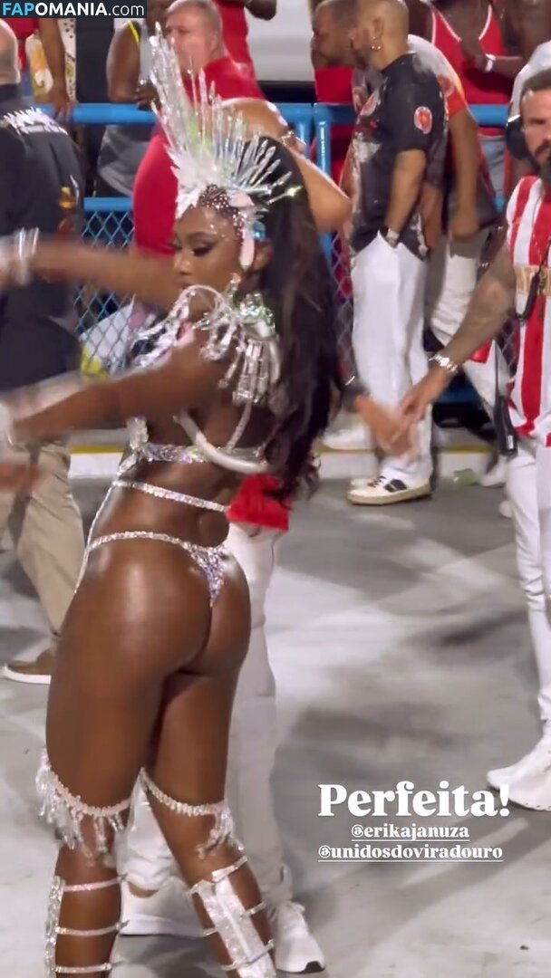 Erika Januza / erikajanuza Naken OnlyFans  Läckta Foto #1