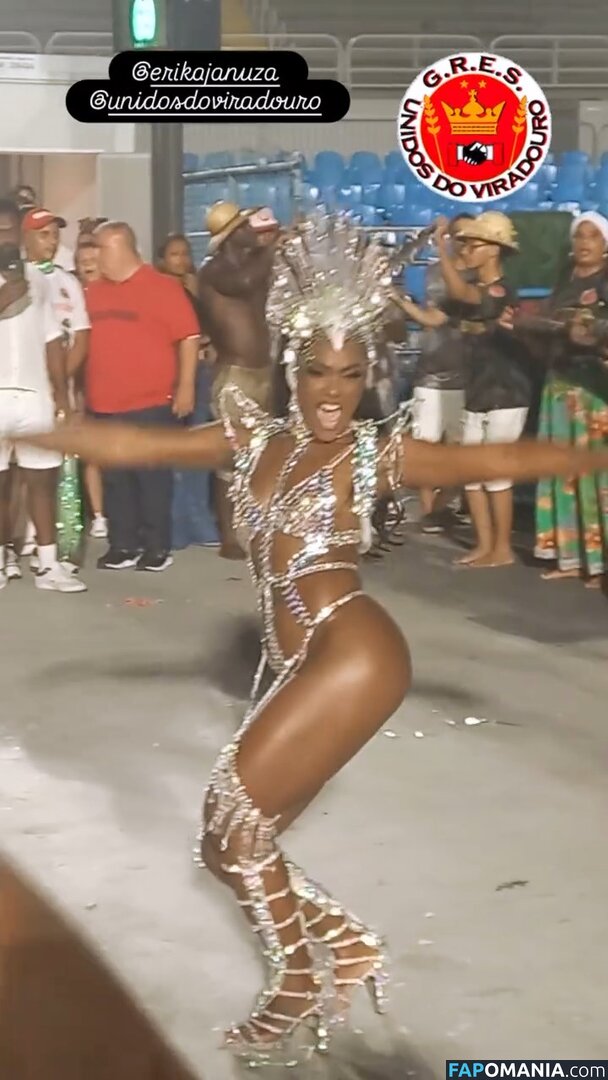 Erika Januza / erikajanuza Naken OnlyFans  Läckta Foto #3