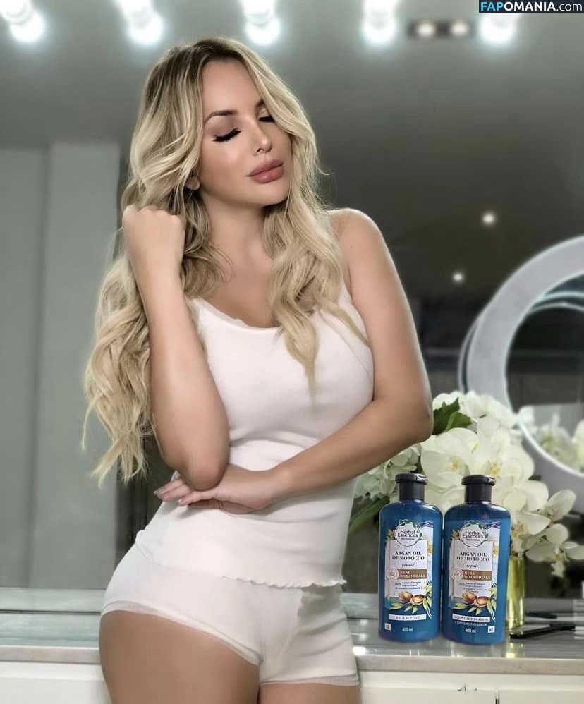 Erika Velez Naken OnlyFans  Läckta Foto #2