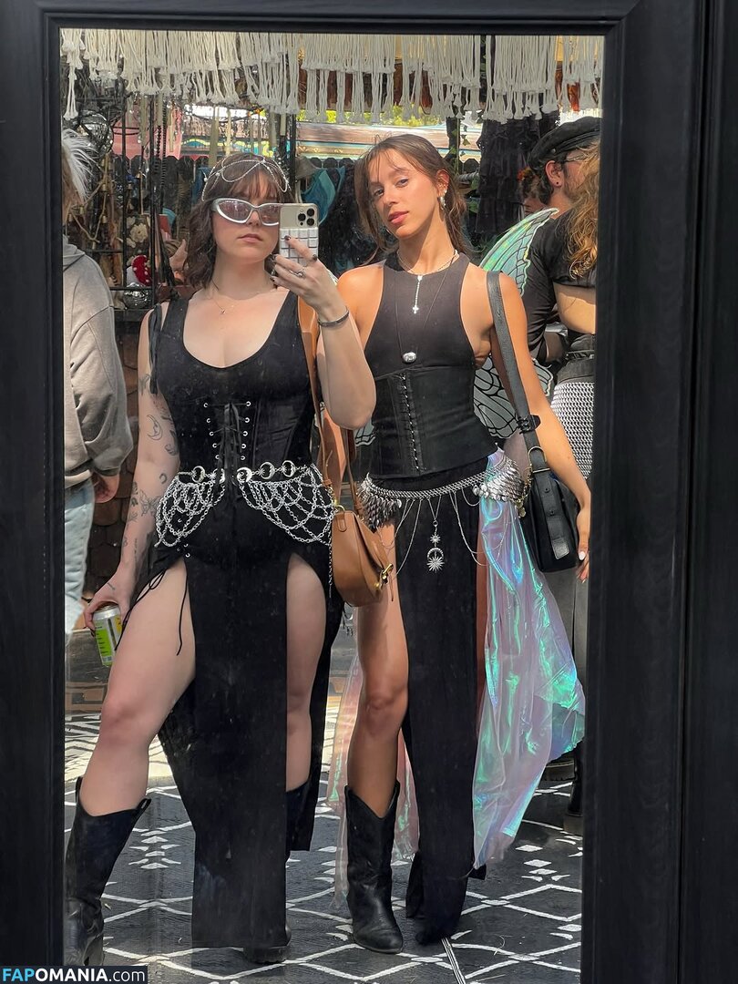 Erin Dougal / Smosh / erindougal Naken OnlyFans  Läckta Foto #10