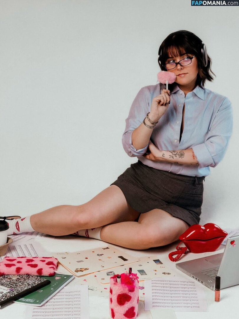 Erin Dougal / Smosh / erindougal Naken OnlyFans  Läckta Foto #16