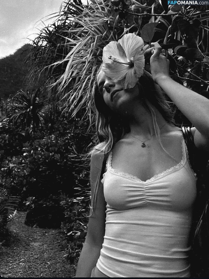 _estela_tessaro / estela / estelagomez / thirdeyewitchh Naken OnlyFans  Läckta Foto #41