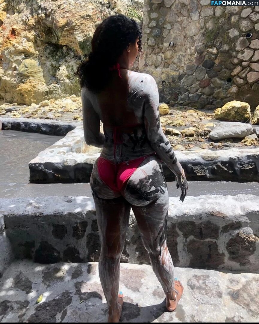 Esther Baxter / estherbaxter / https: Naken OnlyFans  Läckta Foto #13