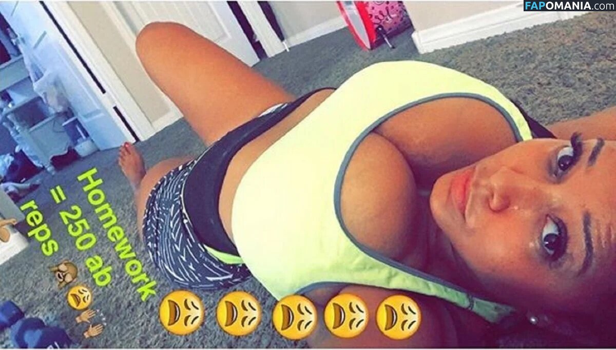Esther Baxter / estherbaxter / https: Naken OnlyFans  Läckta Foto #17