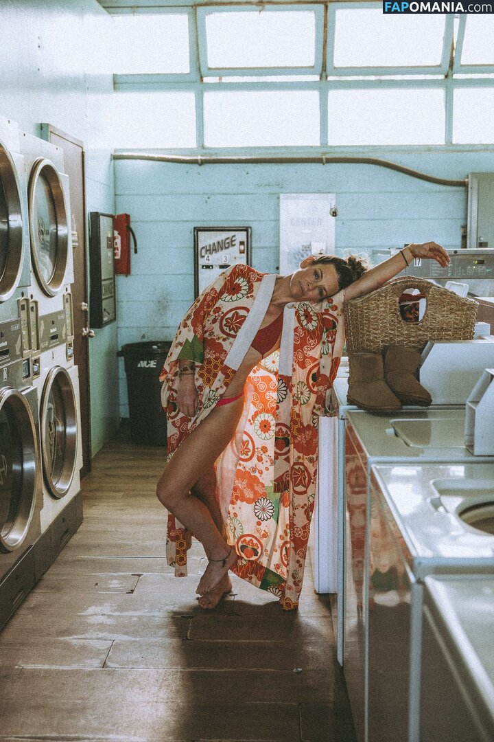 Evangeline Lilly / EvangelineLilly / evangelinelillyofficial / https: / lilyevangeline Naken OnlyFans  Läckta Foto #77