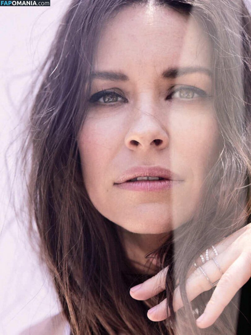 Evangeline Lilly / EvangelineLilly / evangelinelillyofficial / https: / lilyevangeline Naken OnlyFans  Läckta Foto #80