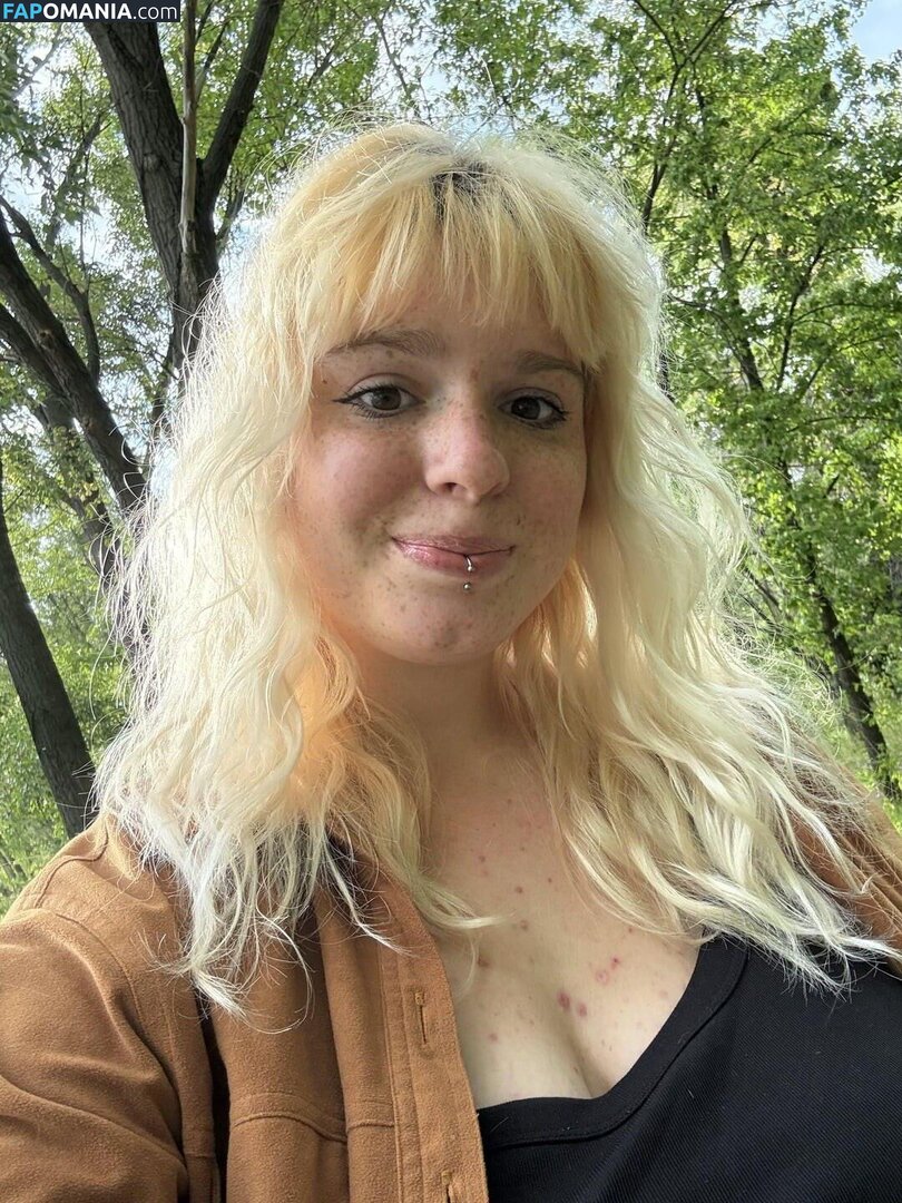 EveLinaIve / evelina / evelina-ive Naken OnlyFans  Läckta Foto #5