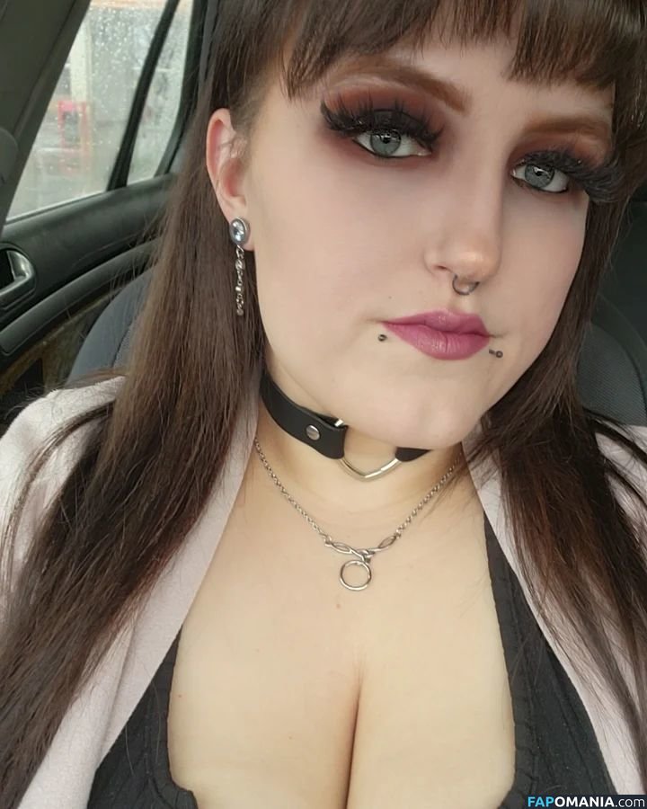 Wednesday Lily / evrydaypeople / evrydayswdnsday / godess wednesday / therealdamiondayski Naken OnlyFans  Läckta Foto #2