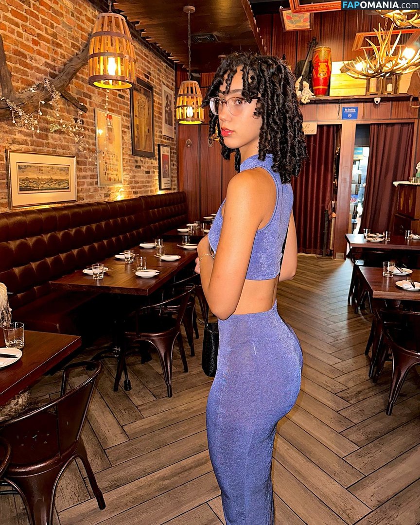 eliana / ewmxt / lalayravo / woahnatty Naken OnlyFans  Läckta Foto #6