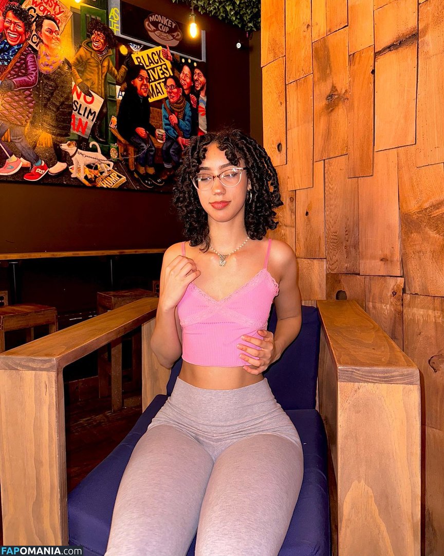 eliana / ewmxt / lalayravo / woahnatty Naken OnlyFans  Läckta Foto #25