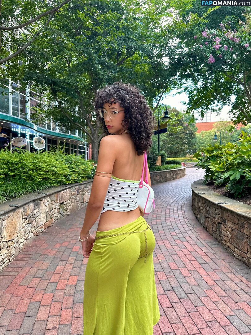 eliana / ewmxt / lalayravo / woahnatty Naken OnlyFans  Läckta Foto #79