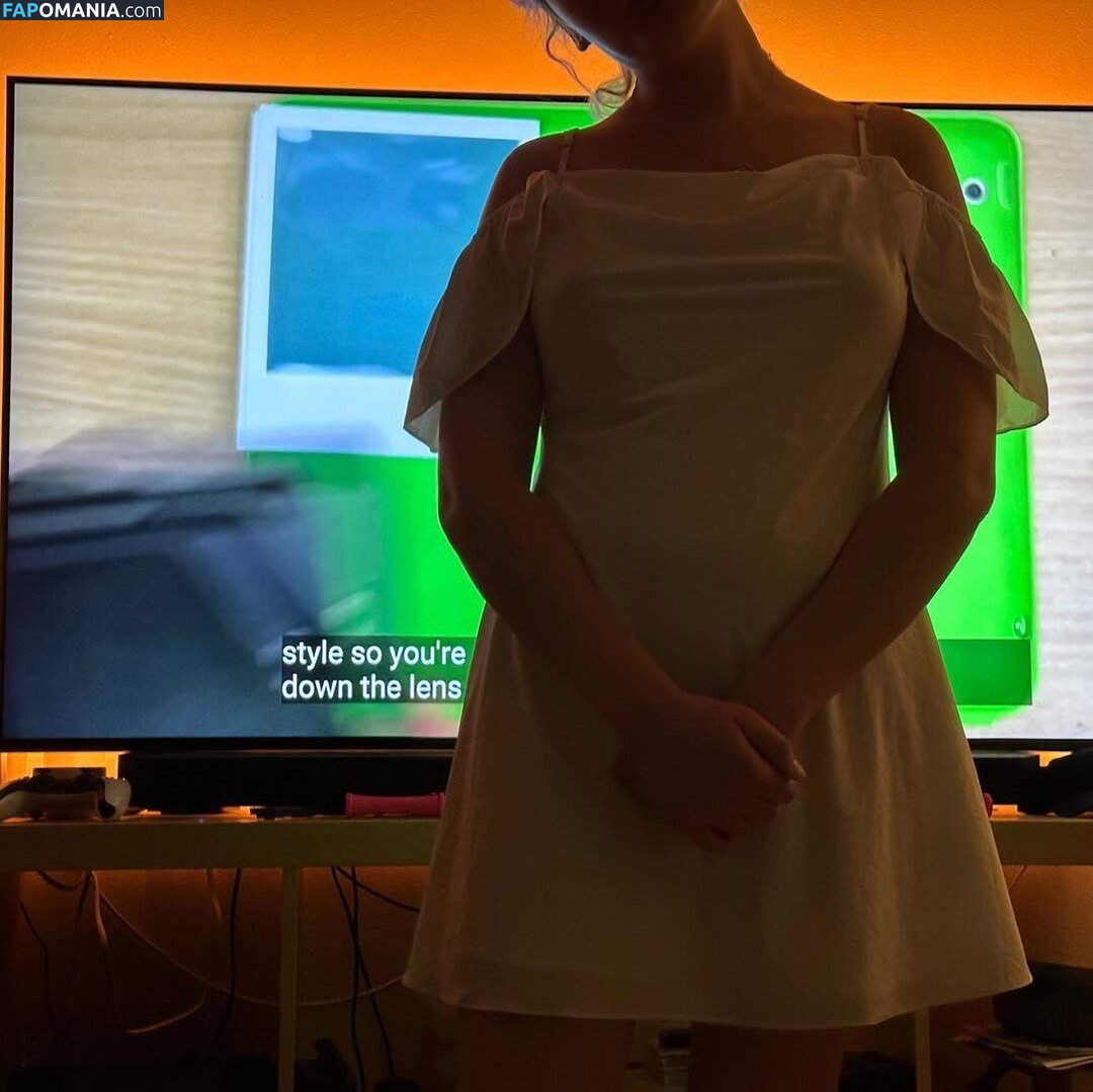 F4micom Naken OnlyFans  Läckta Foto #1