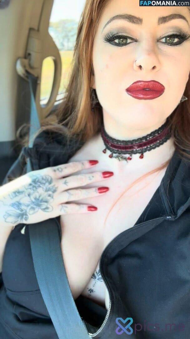 Fae Housewife / Faehousewife Naken OnlyFans  Läckta Foto #1