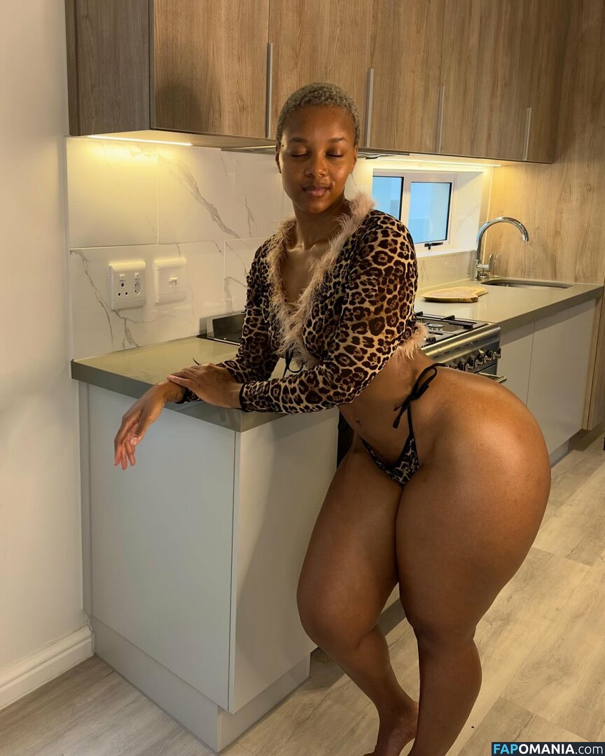 Faustina Thobakgale / faustinaroyale / formidable_byfaustina Naken OnlyFans  Läckta Foto #12