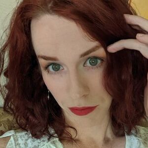 Faye Holloway