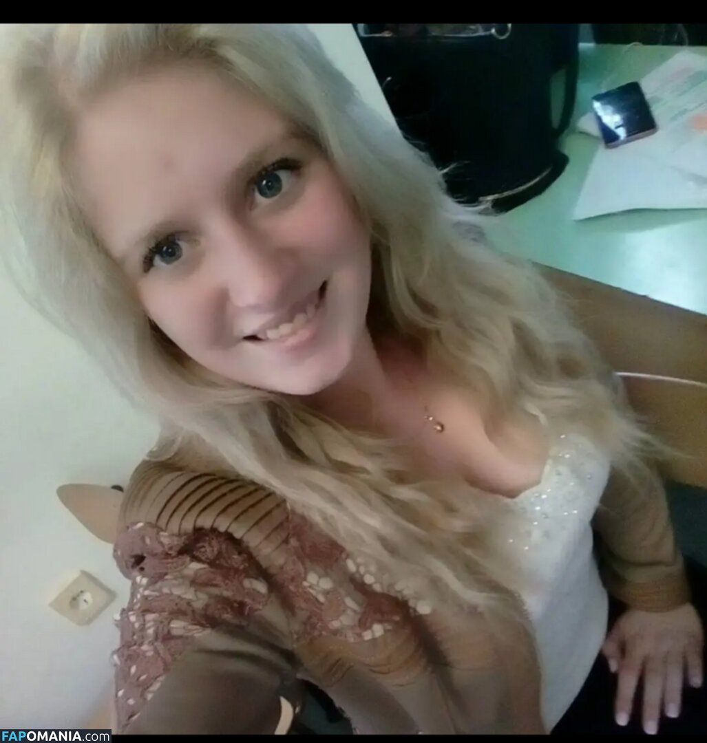 Fehérvári Lányok / Fejér Megyei / Székesfehérvári / sebestyenbianka1 Naken OnlyFans  Läckta Foto #14