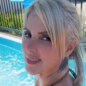 Felina_Cris
