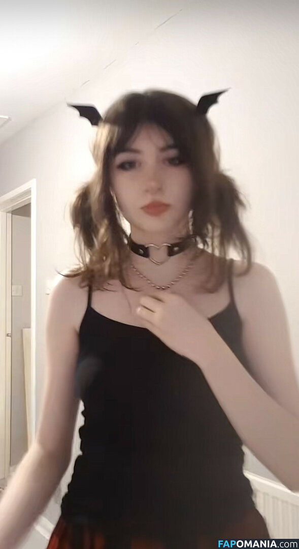 Fendirr / Fendrvvx / Yazoohoo Naken OnlyFans  Läckta Foto #1