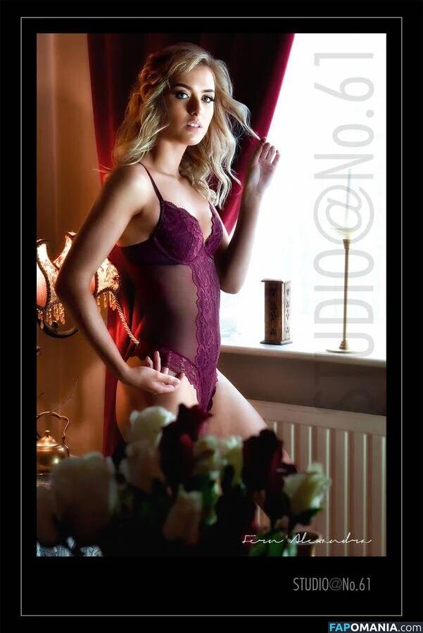 Fern Alexandra Naken OnlyFans  Läckta Foto #20