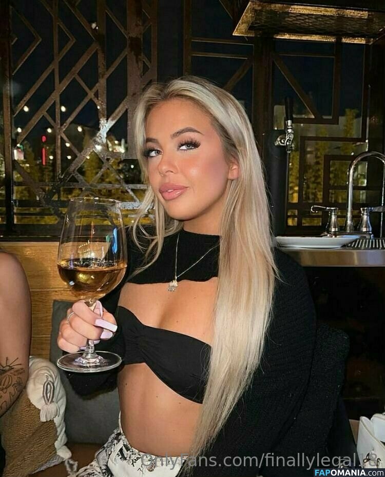 finallylegal18 / hazel_beauti Naken OnlyFans  Läckta Foto #472