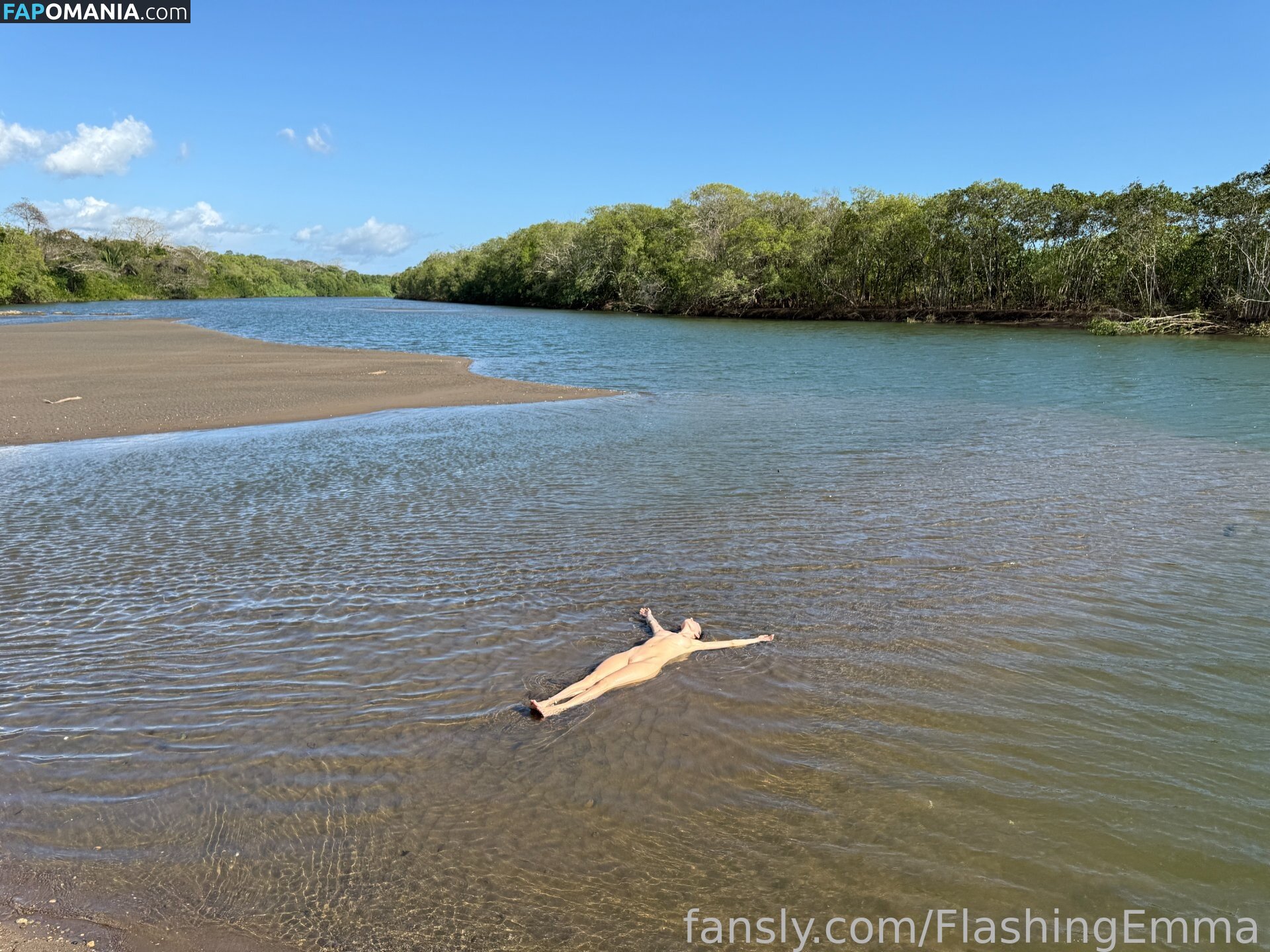 FlashingEmma / https: Naken OnlyFans  Läckta Foto #2