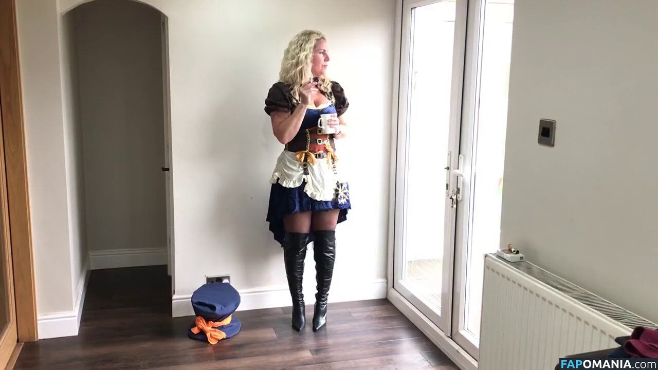 Foxy Geek Girl / foxygeekgirl Naken OnlyFans  Läckta Foto #6