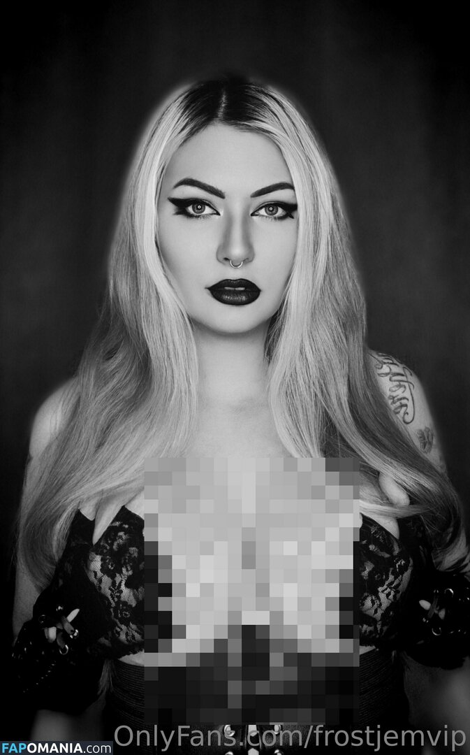 fr0stqueenvip / freakingrican45 Naken OnlyFans  Läckta Foto #29