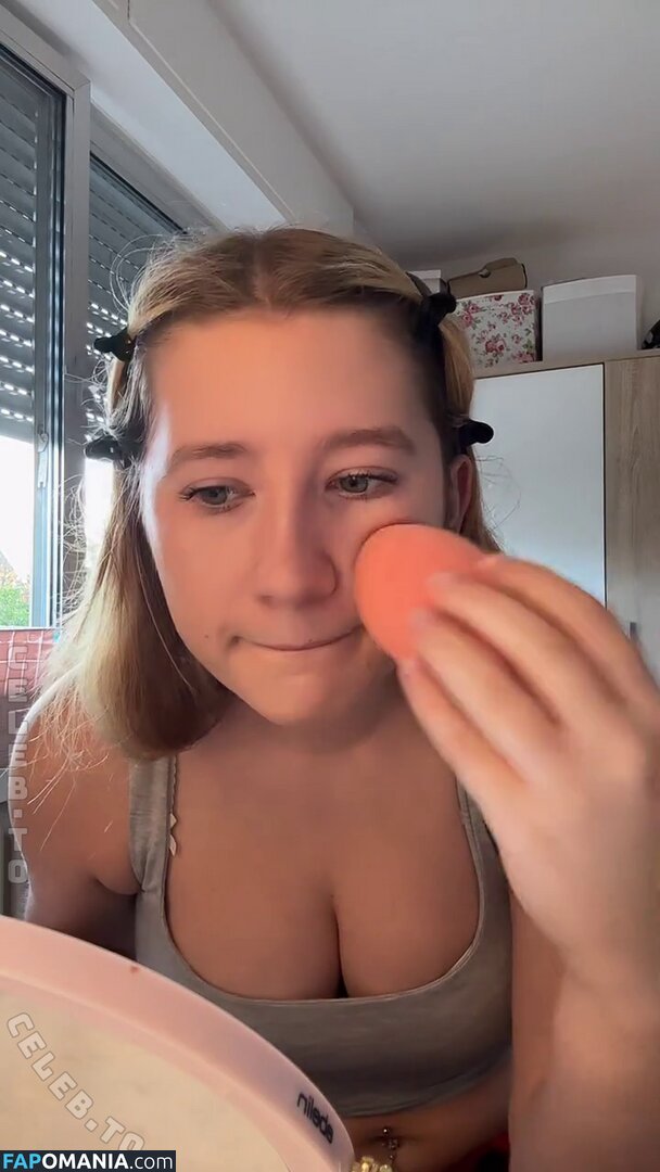franziihtz / franziiiiihtz Naken OnlyFans  Läckta Foto #2