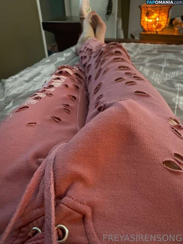 freyasirensong Naken OnlyFans  Läckta Foto #4