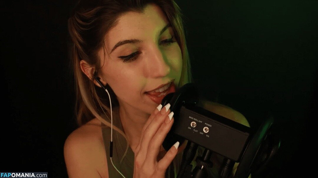 FrivolousFox ASMR / FrivviFox / frivvay Naken OnlyFans  Läckta Foto #148