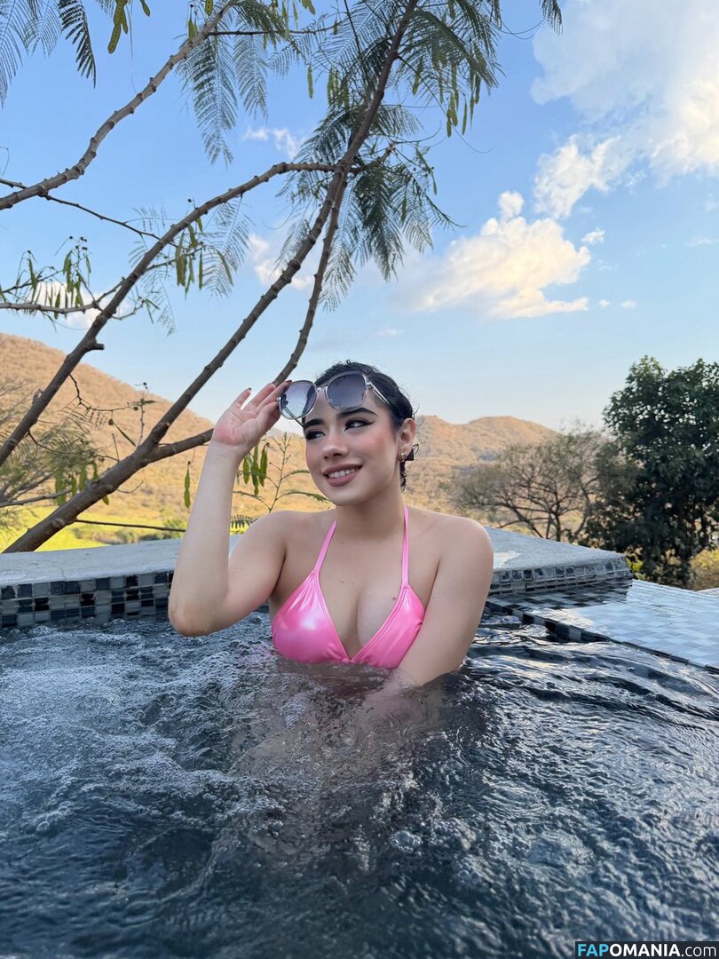 Fulyanm Zsauri Naken OnlyFans  Läckta Foto #2