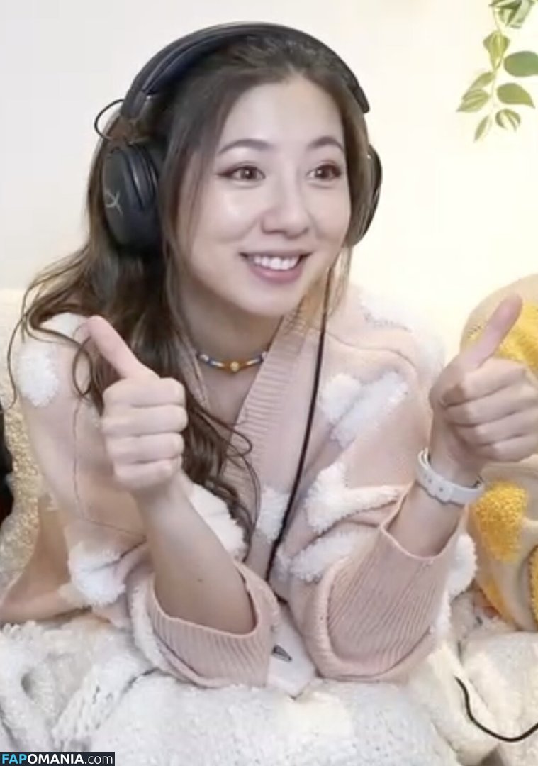 Fuslie / Leslie Naken OnlyFans  Läckta Foto #52