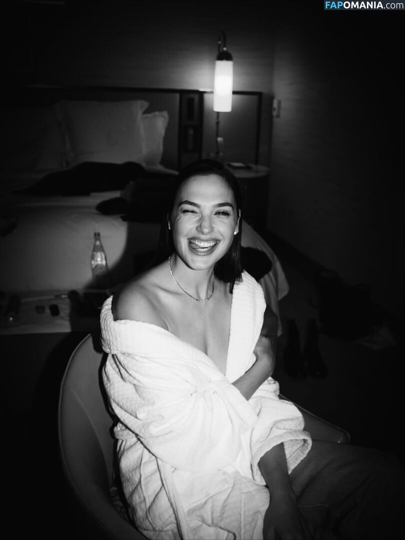 Gal Gadot / gal_gadot / https: / inked_hriss Naken OnlyFans  Läckta Foto #736