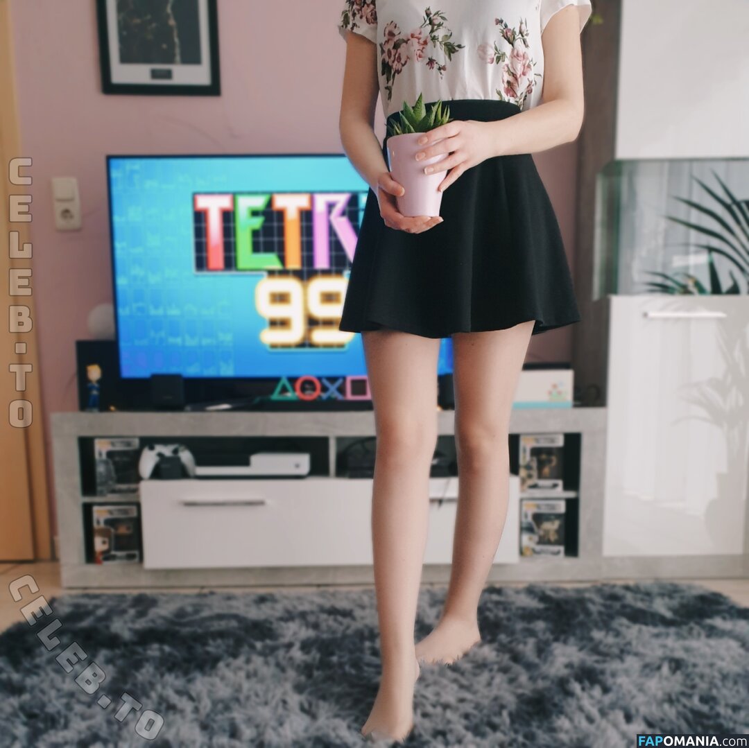Gamerpetrol / https: Naken OnlyFans  Läckta Foto #6