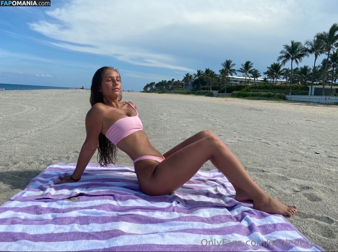 genieeexumm Naken OnlyFans  Läckta Foto #1
