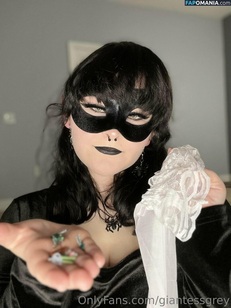 giantessgrey / grimlygrey Naken OnlyFans  Läckta Foto #19