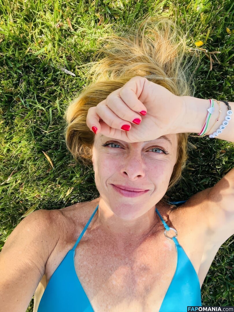 Giorgia Meloni / Italian Prime Minister 🇮🇹 / giorgiameloni Naken OnlyFans  Läckta Foto #1